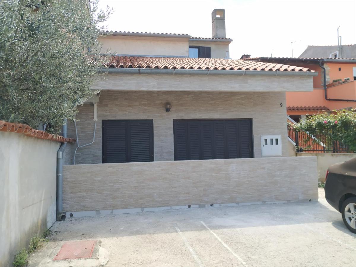 Apartmani Zlatko Пула Екстериор снимка