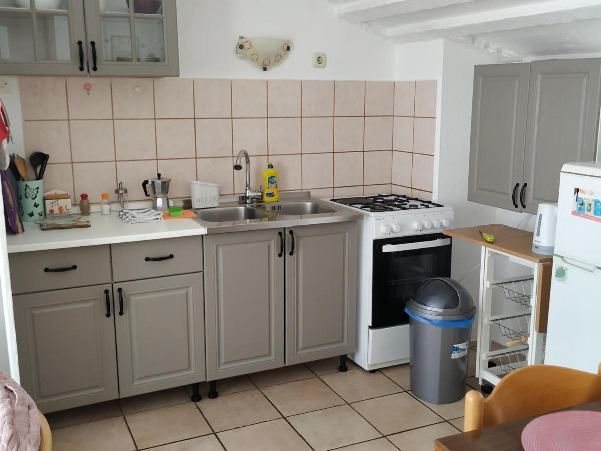 Apartmani Zlatko Пула Екстериор снимка
