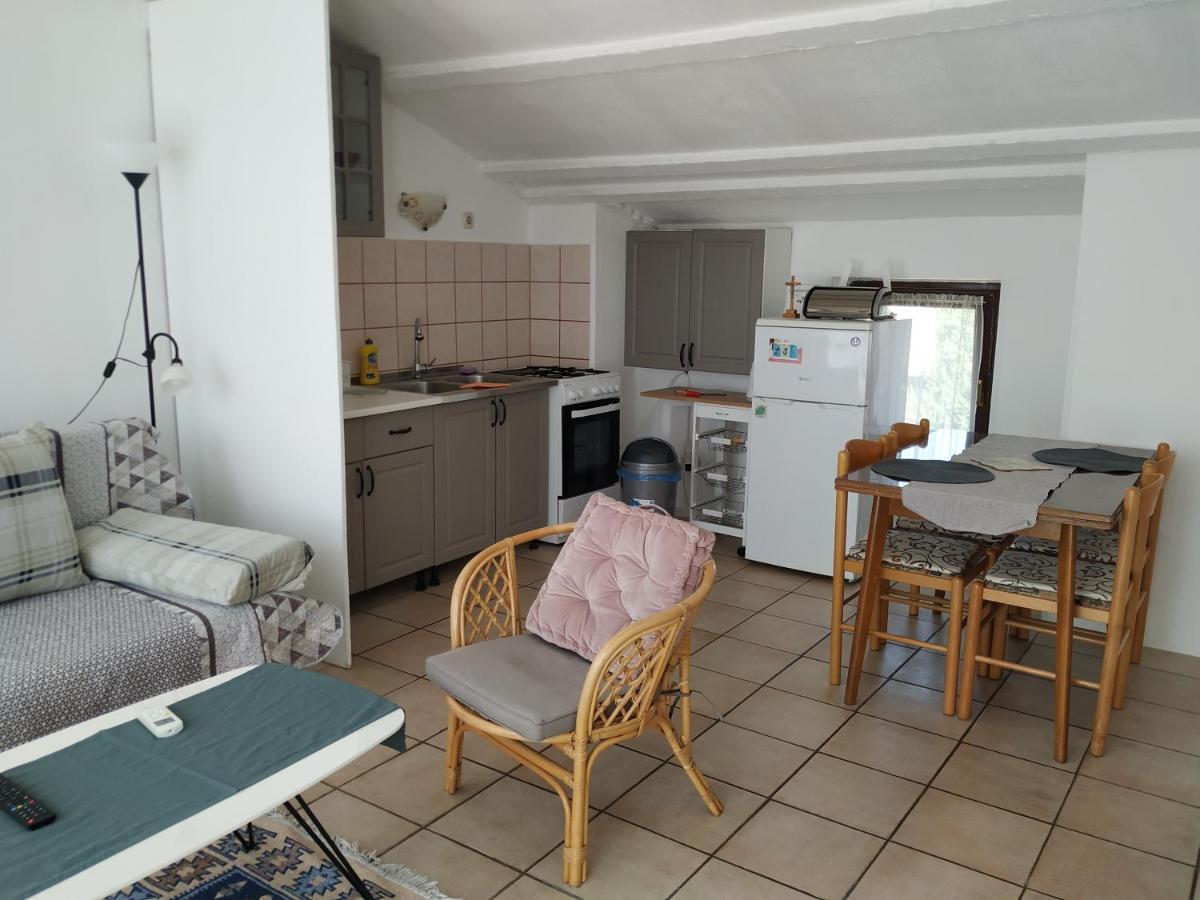 Apartmani Zlatko Пула Екстериор снимка
