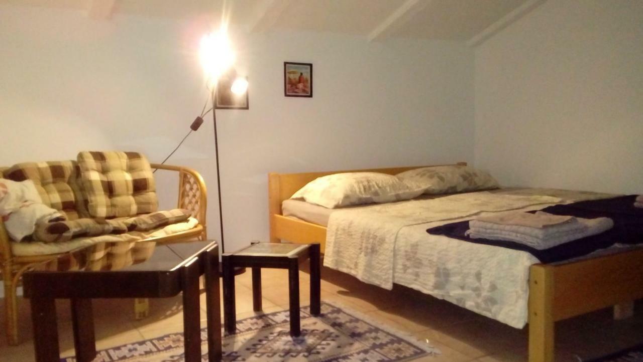 Apartmani Zlatko Пула Екстериор снимка